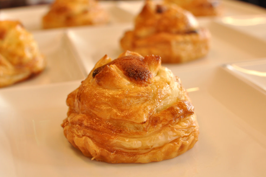 自家焙煎コーヒーがおいしい、ロースターズカフェ琥珀の刻(こはくのとき)の「栗農家の栗パイ」