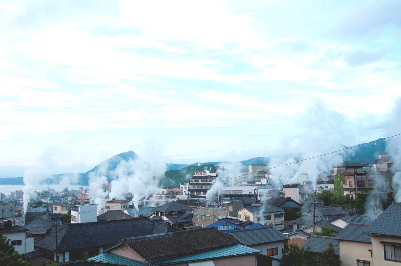 湯けむり漂う別府の絶景。絶品ラーメンと一緒に楽しんで