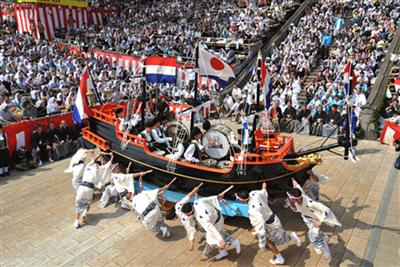 諏訪神社の秋季大祭「長崎くんち」