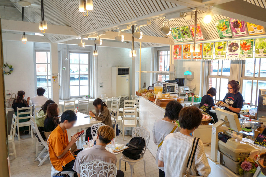 平日でも賑わう店内 平日でも賑わう店内