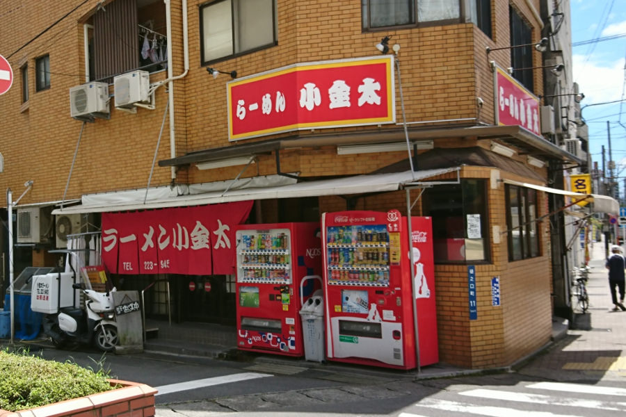 天文館公園から見える場所にあり飲んだ後でも迷わず辿り着けます 天文館公園から見える場所にあり飲んだ後でも迷わず辿り着けます