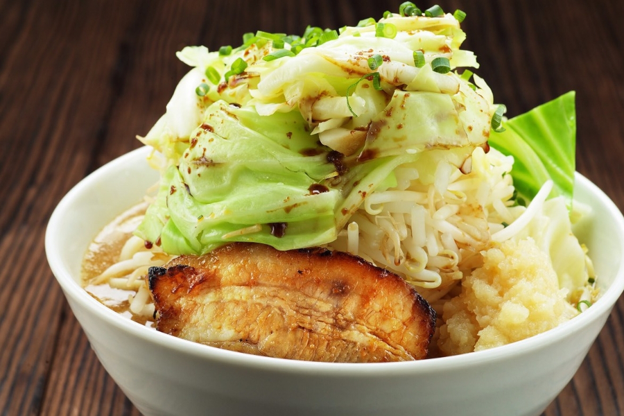 人気メニューの力島。もちろん大盛りマシマシは無料です 人気メニューの力島。もちろん大盛りマシマシは無料です