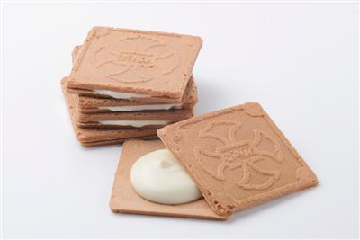 パリッとサックリ軽い食感。チョコの味わいにジンジャーの香りが