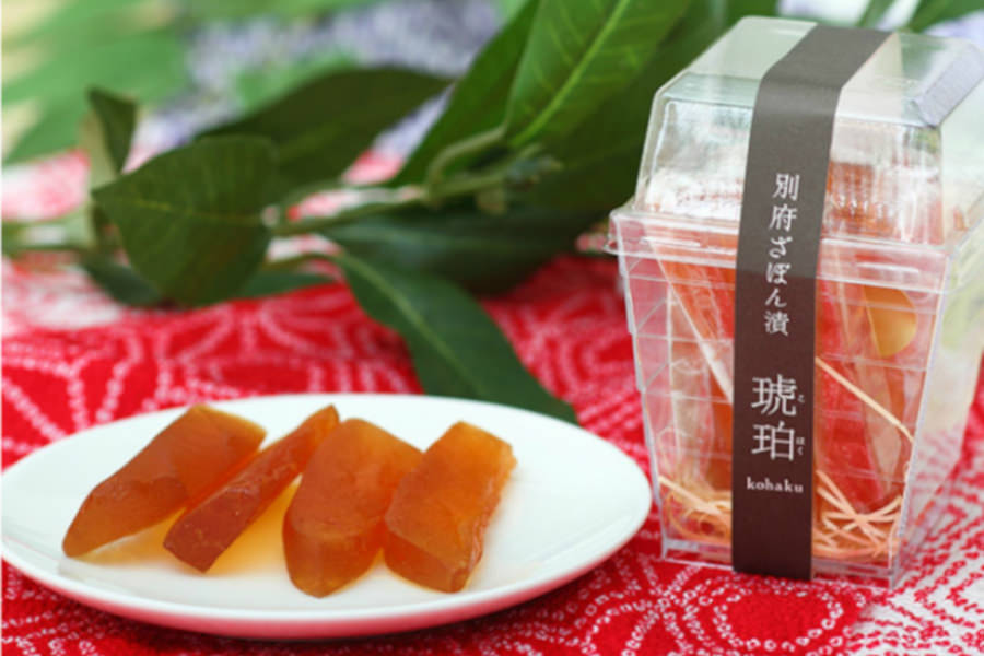 伝統の蜜で炊きあげた濃厚にして風味豊かな「琥珀」