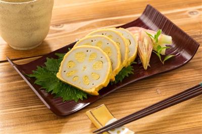 さまざまなサイズを用意する、高見商店の「からし蓮根」
