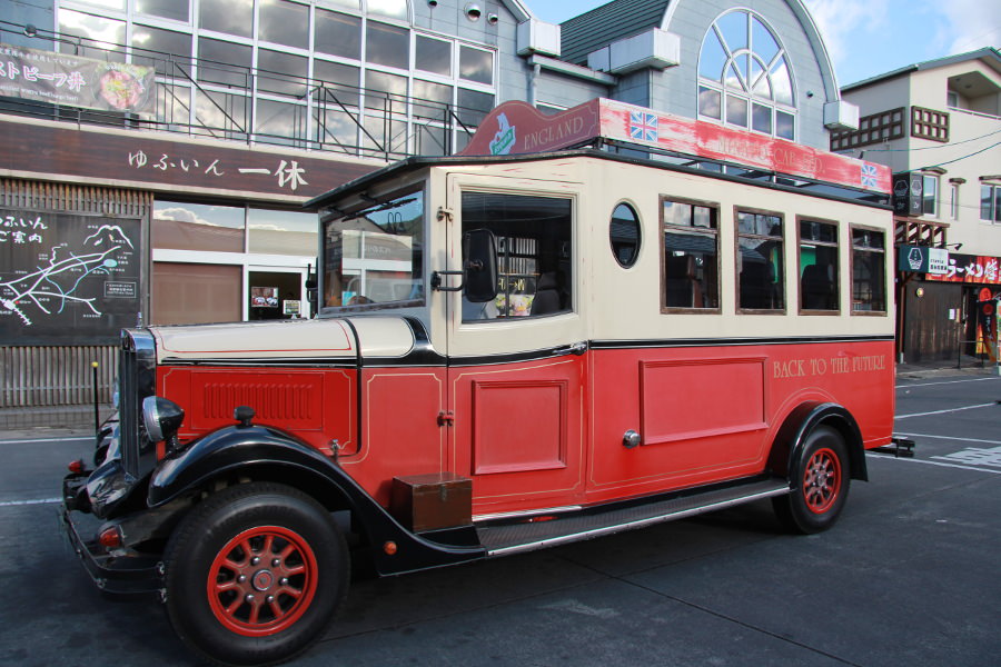 レトロな車体が目を引く「スカーボロ」 レトロな車体が目を引く「スカーボロ」