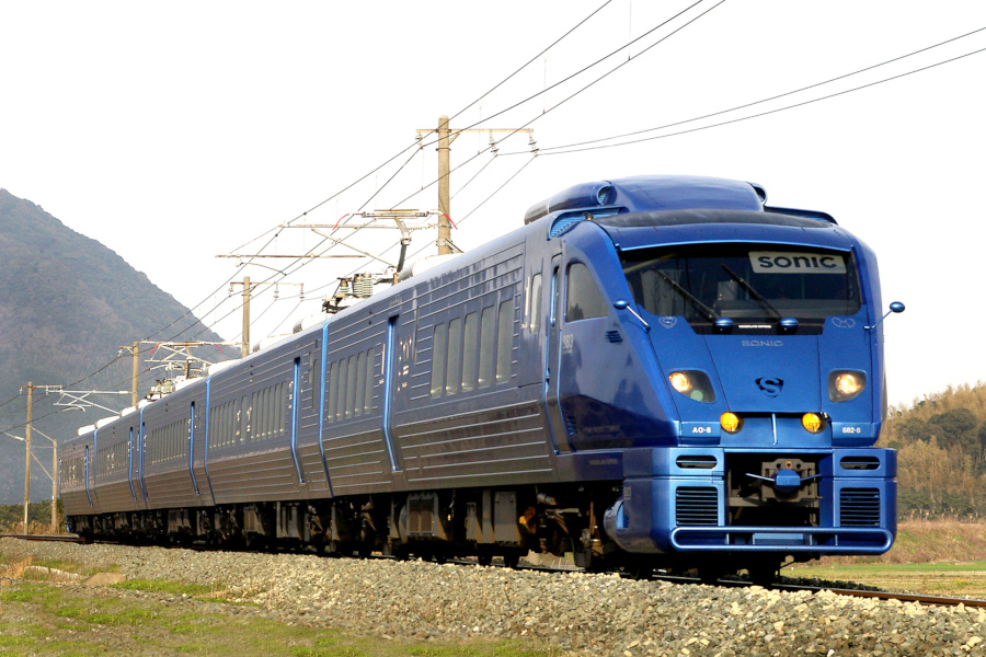 博多~大分間を運行する「ソニック」 博多~大分間を運行する「ソニック」