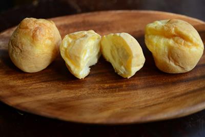 「にじシュー」1個100円