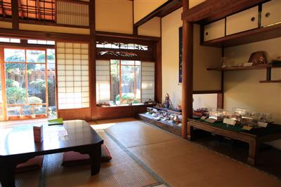 靴を脱いでゆっくりくつろげるのがうれしい！