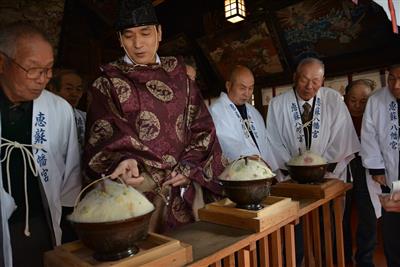 半月～1カ月の間、粥を放置します