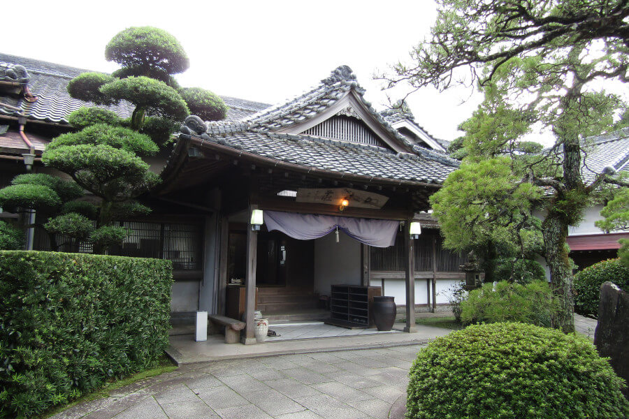 重要文化財の建物で食を楽しみます 重要文化財の建物で食を楽しみます