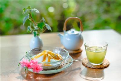 白玉ぜんざいやパフェなど、和洋の甘味が揃います