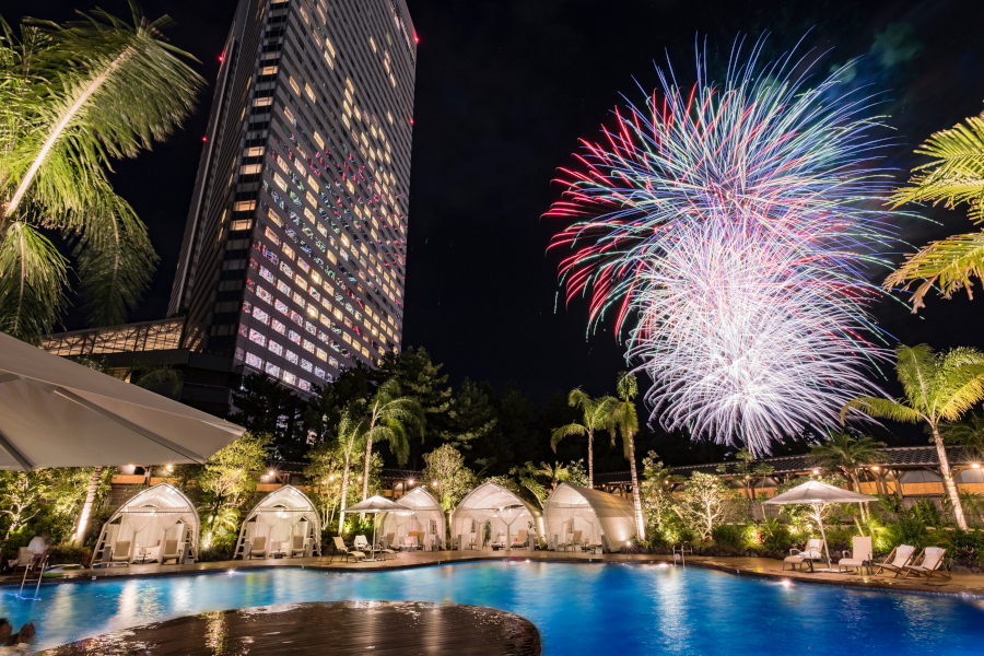 フェニックス・シーガイア・リゾートで開催される「夏の満天花火」 フェニックス・シーガイア・リゾートで開催される「夏の満天花火