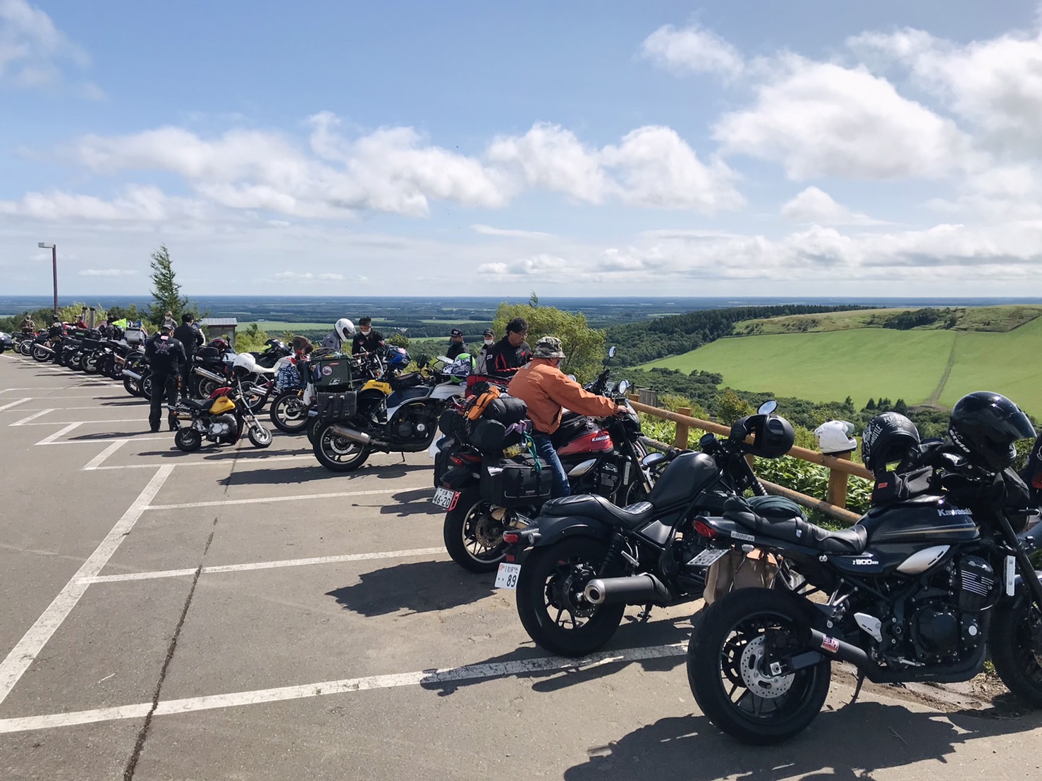 開陽台のライダーの様子