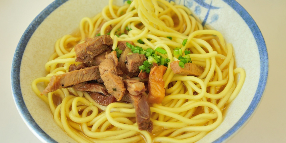 八重山そばが食べられる<br>「なかよし食堂」