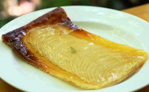玉の湯のティールームでアップルパイを