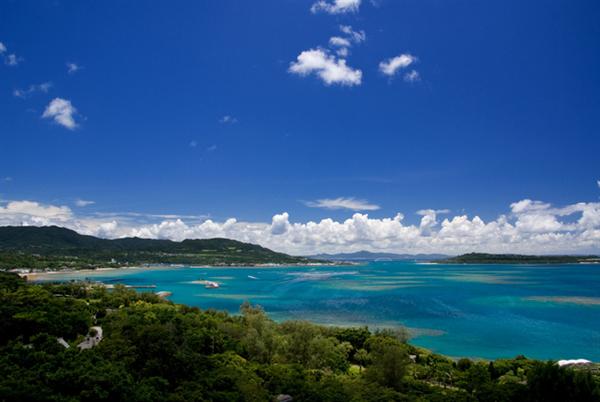 那覇空港から瀬底島までの距離と所要時間の目安 旅の基本情報 たびらい