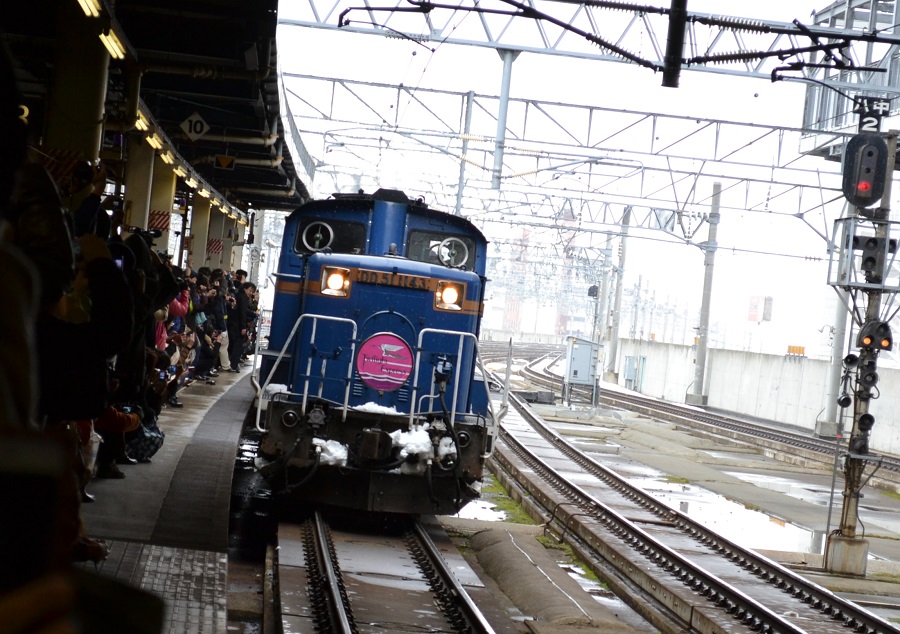 札幌駅に到着したトワイライトエクスプレス