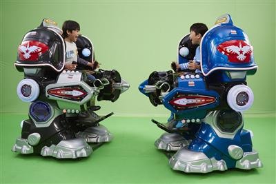 操縦可能な搭乗型のロボット