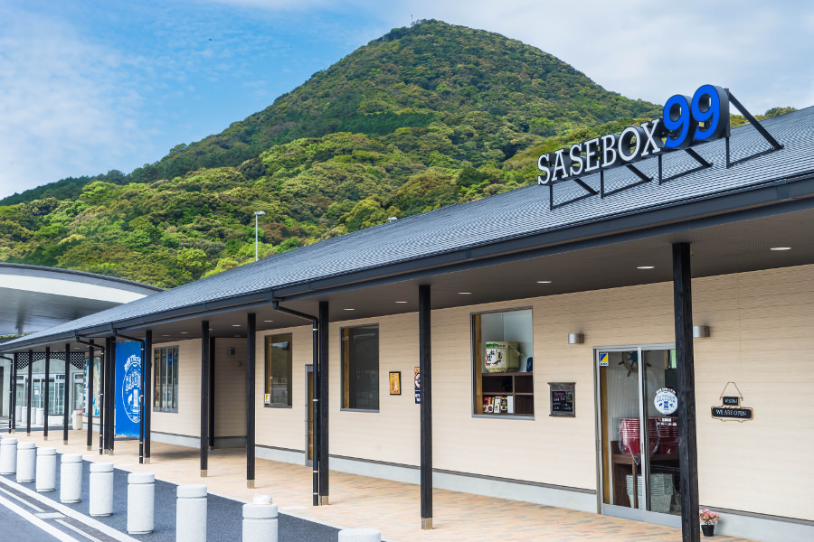 佐世保市初の道の駅、「させぼっくす99」 佐世保市初の道の駅、「させぼっくす99」