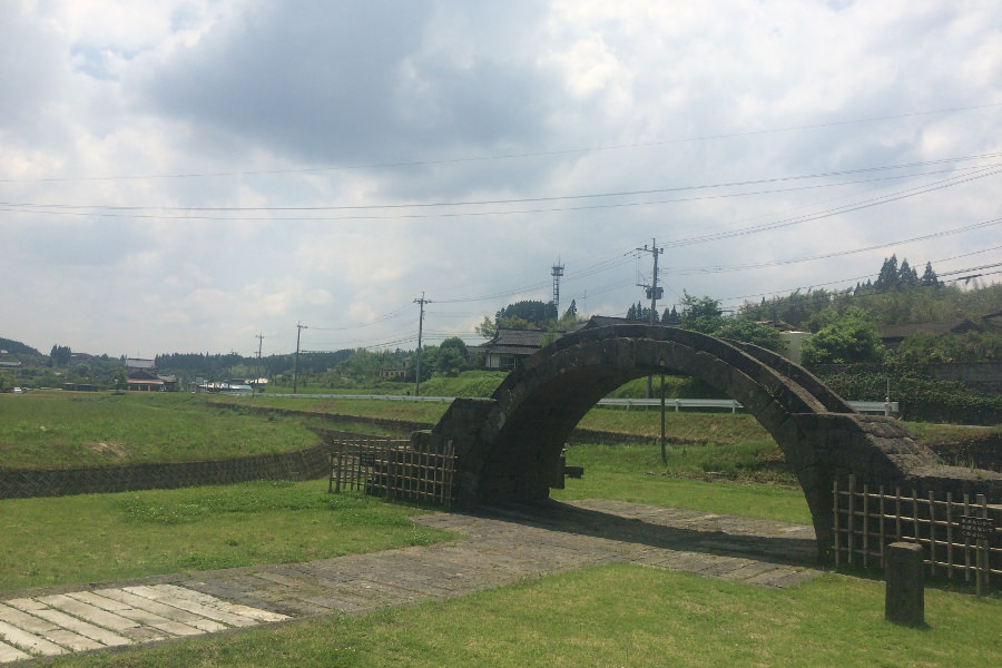 文久元年（1861）の建造といわれる「平山橋」