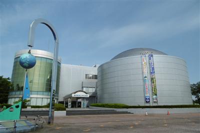 久留米市中央公園内にある科学館で開催