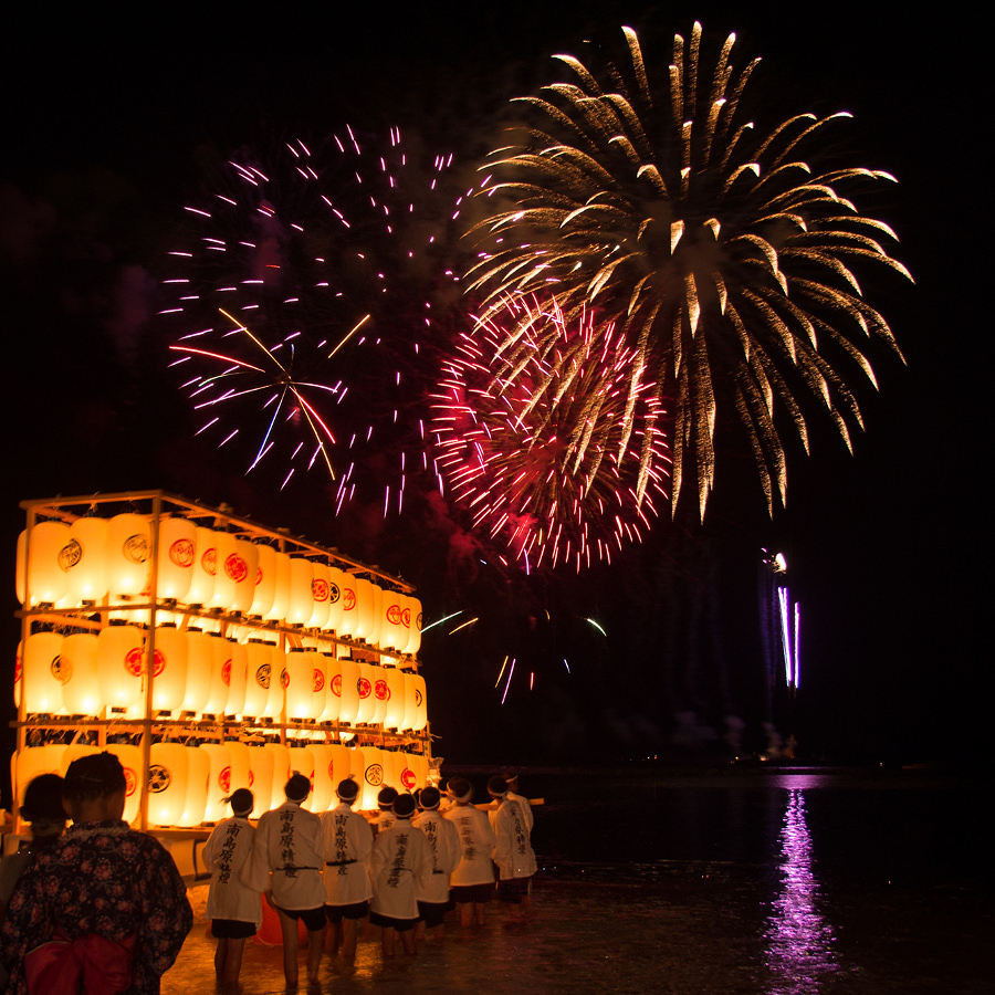 イベント満載、ステージイベントの後に始まる「ありえ浜んこら祭 花火大会」 イベント満載、盆踊りの後に始まる「ありえ浜んこら祭 花火大会