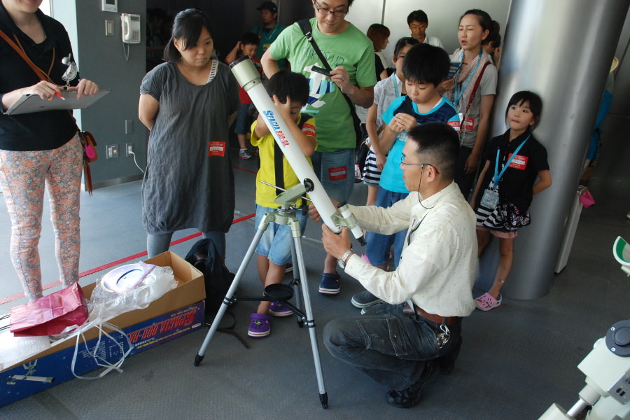 工作や観察など体験イベントが盛りだくさんの「天文祭2016」 工作や観察など体験イベントが盛りだくさんの「天文祭2016」