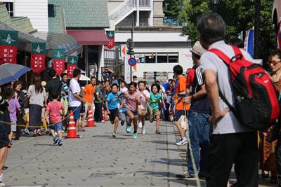 長崎らしい参加型企画がいっぱいの「オランダ坂かけ上がり大会」