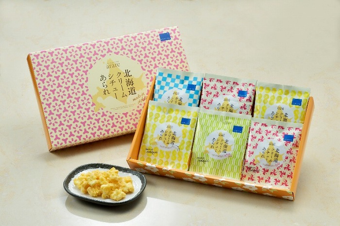 化粧箱と包装フィルムに日本の伝統文様をあしらっており、贈答品にもおすすめ!