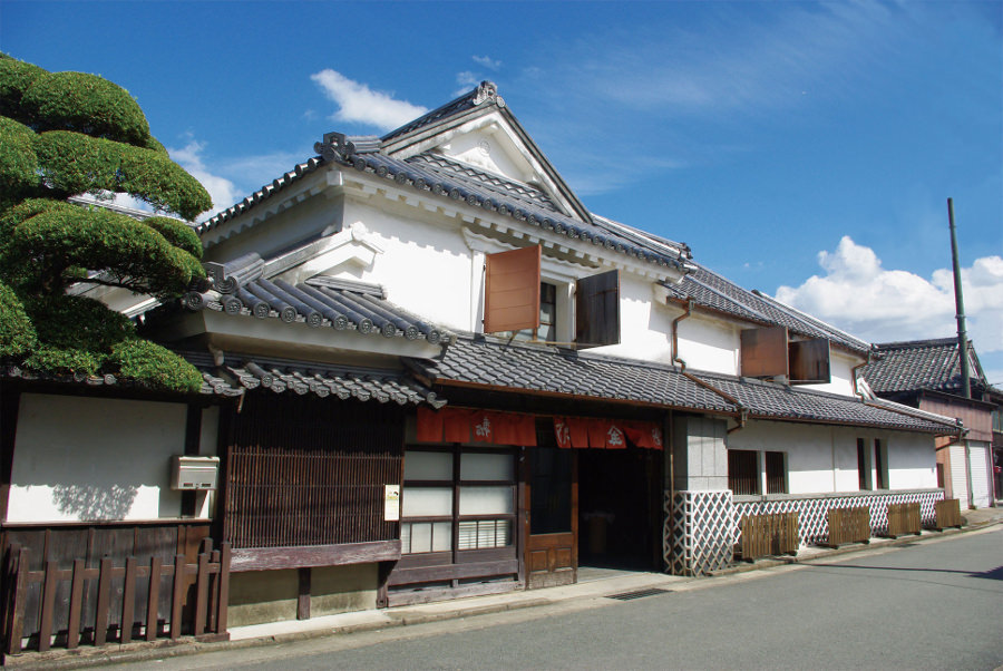 創業300年をこえる老舗「庄分酢」