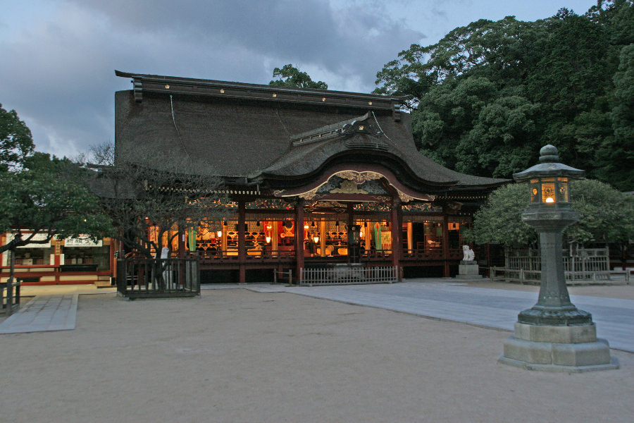 年間、約800万人もの観光客が訪れる太宰府天満宮 年間約800万人もの観光客が訪れる太宰府天満宮