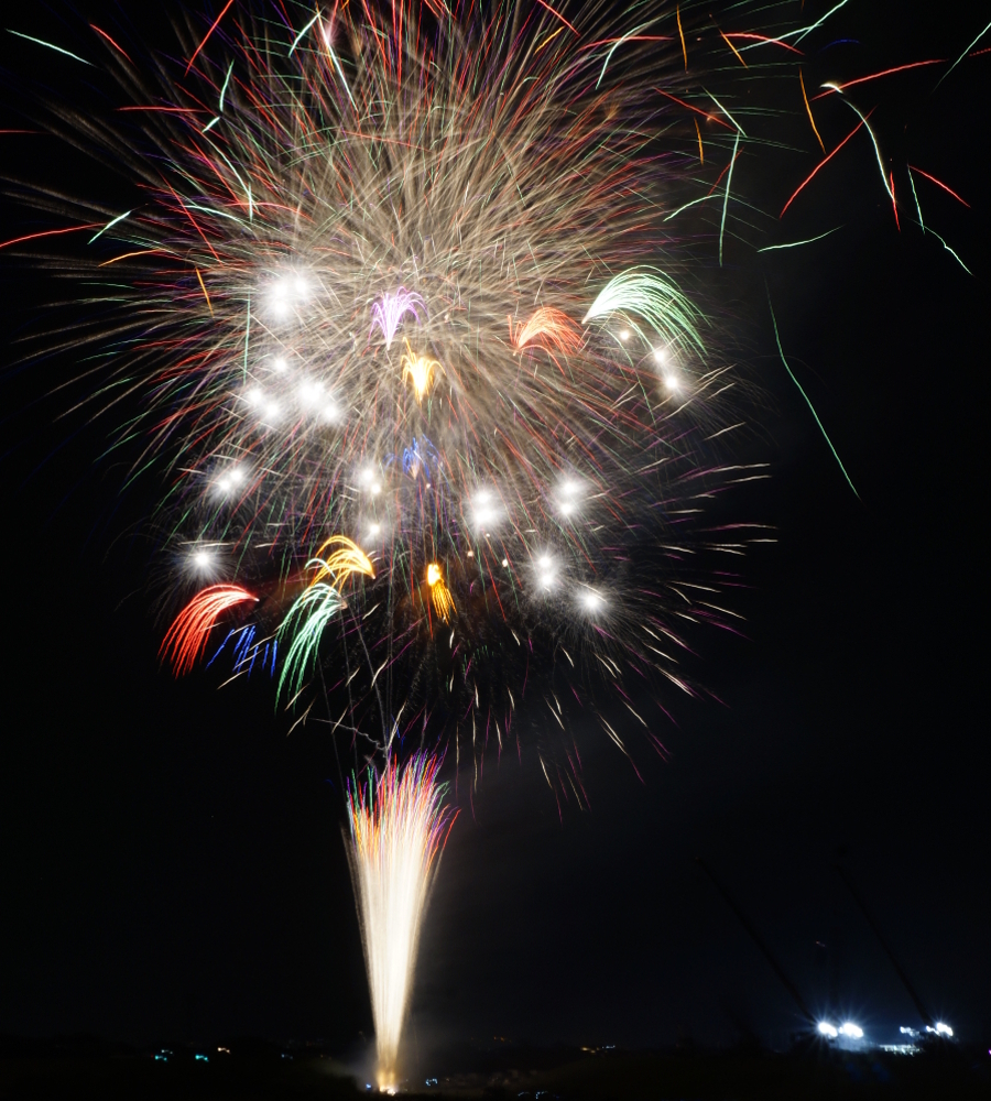 花火の産地みやま市。新作花火の披露も見逃せません 花火の産地みやま市。新作花火の披露も見逃せません
