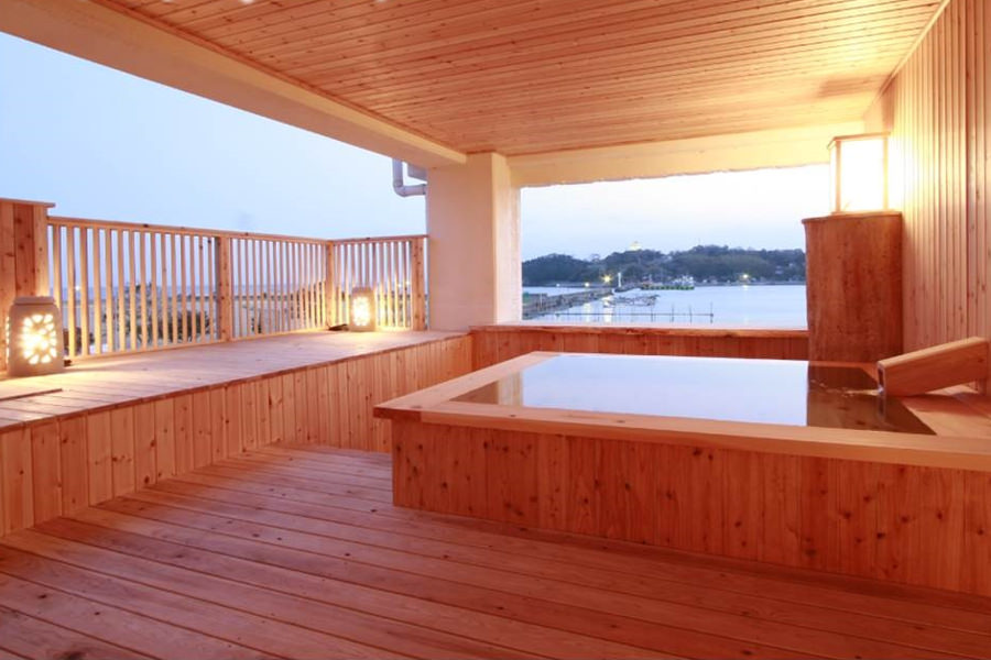 各旅館のプラン内容や料理などは異なるので、必ず確認を 各旅館のプラン内容や料理などは異なるので、必ず確認を