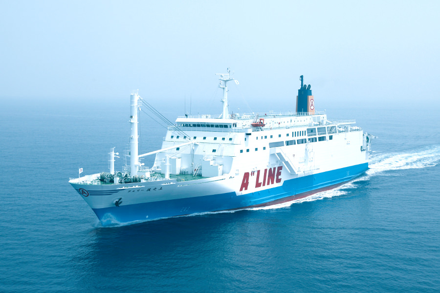 ▲奄美、屋久島、沖縄の自然遺産を船で巡れるように。観光利用もにもぴったりです