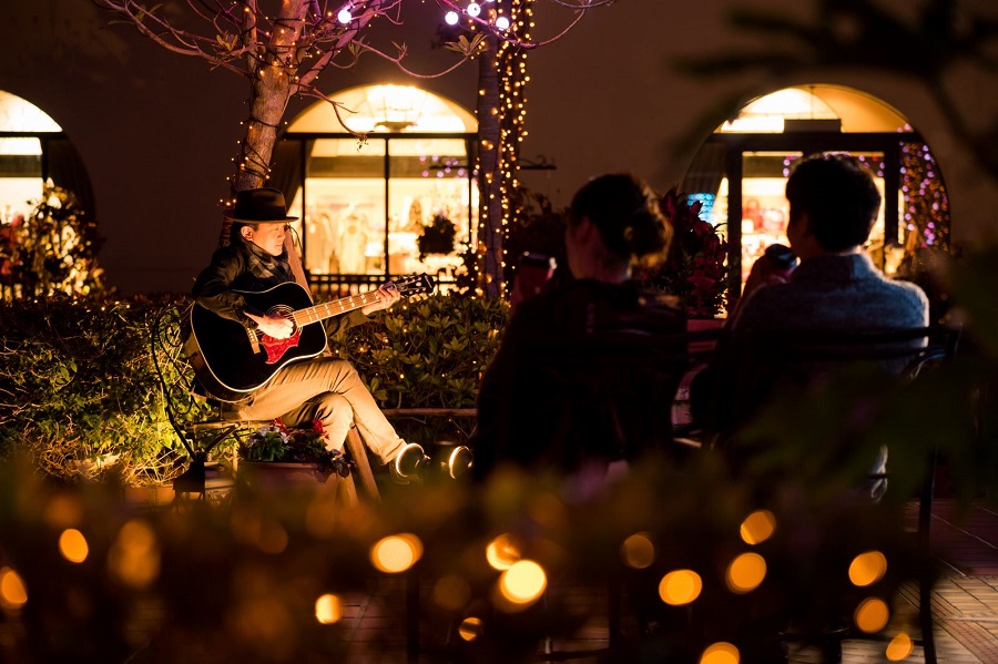 「パティオ ブランケットコンサート」