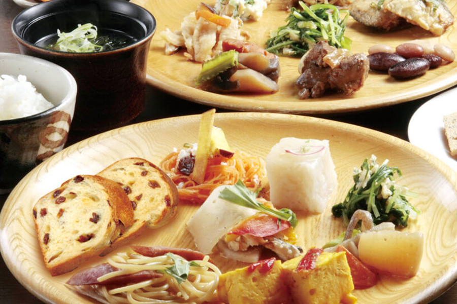 栄養バランスにも配慮した朝食（イメージ）