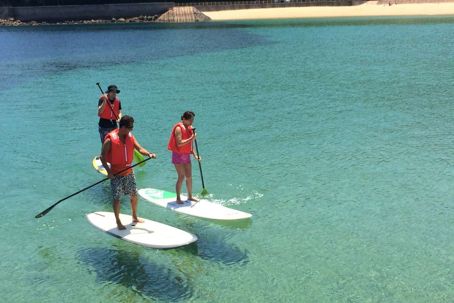 海風を感じれる「SUP」。初心者向けのスクールもあり