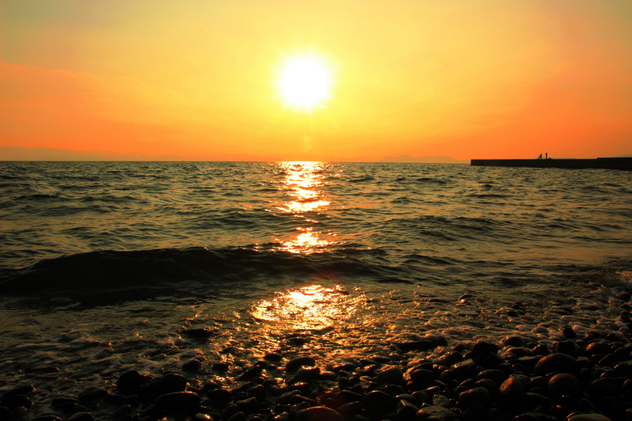 ▲「自然の宝庫」と言われる西海市は、夕陽も絶景です 「自然の宝庫」と言われる西海市は、夕陽も絶景です
