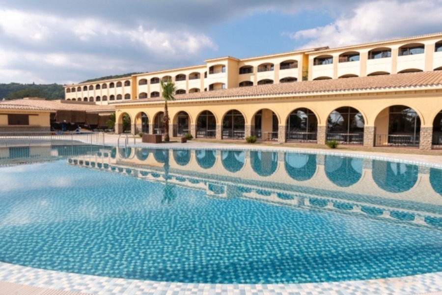 ▲九州初上陸となる「ラビスタ霧島ヒルズ」を錦江湾と桜島を望む霧島温泉郷の一等地にグランドオープン ▲九州初上陸となる「ラビスタ霧島ヒルズ」を錦江湾と桜島を望む