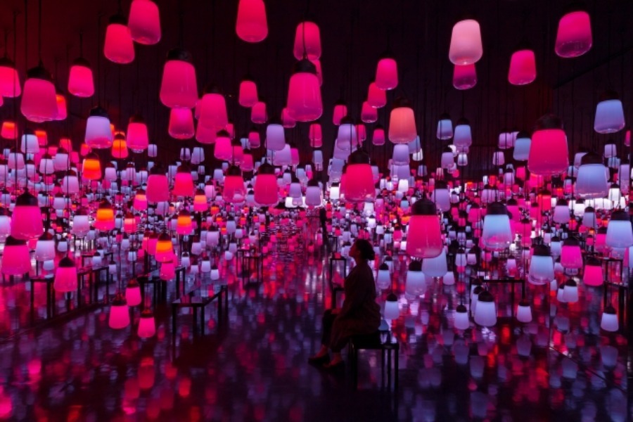 ▲見る者を魅了する光のアート ▲見る者を魅了する光のアート