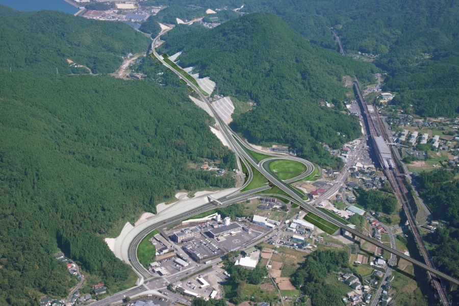 ▲開通区間の延長は5.6キロで、2車線を有し、無料で通行できる自動車専用道路です