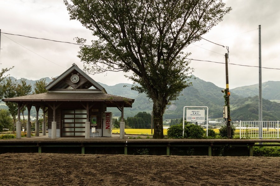▲見晴台駅には10分間と長めに停車する為、CM撮影になりきって写真も撮れます