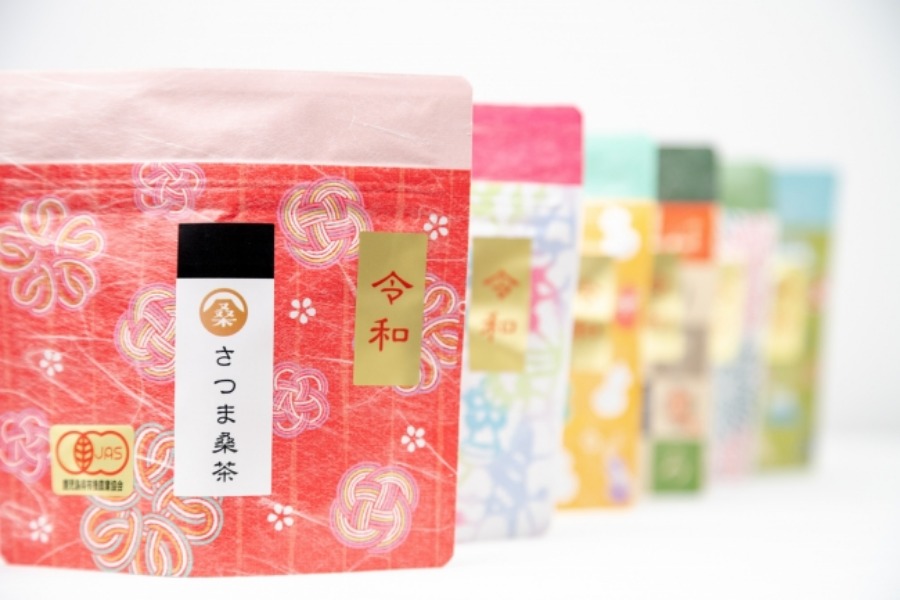 ▲さつま桑茶より、新元号「令和」の制定を記念したパッケージが登場 新元号「令和」の制定を記念したパッケージが登場