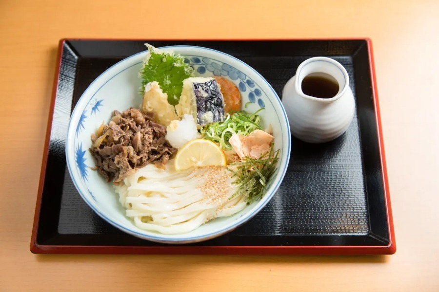 博多うどんの特徴は麺の柔らかさ