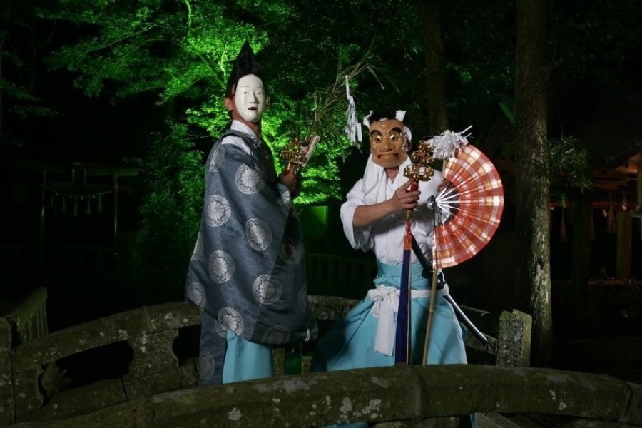 「壱岐大大神楽」は、約700年の古い伝統と歴史をもつ神事芸