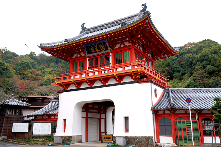 ▲温泉とともに情緒あふれる歴史的な建物が残る武雄温泉 温泉とともに情緒あふれる歴史的な建物が残る武雄温泉