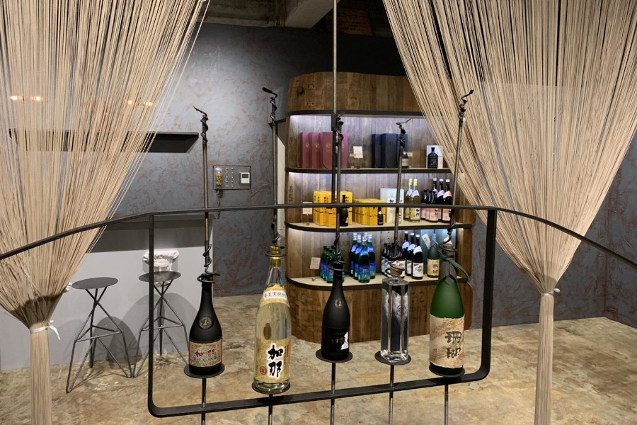 ▲黒糖焼酎のアンテナショップ「KANA du NISHIHIRA(カナドニシヒラ)」 「KANA du NISHIHIRA(カナドニシヒラ)」