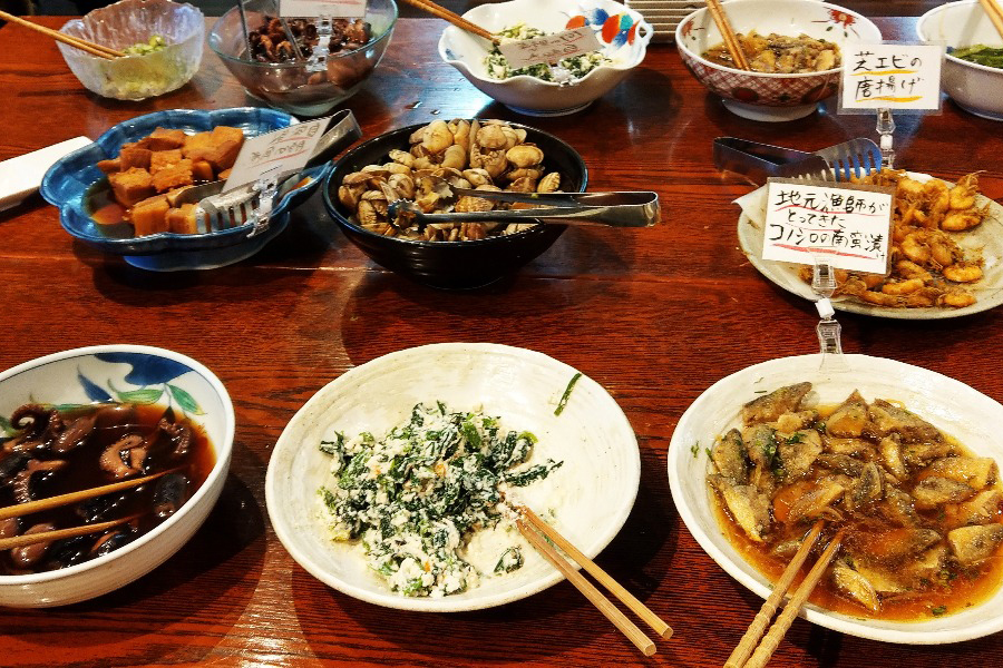 有明海の食材を中心とした料理