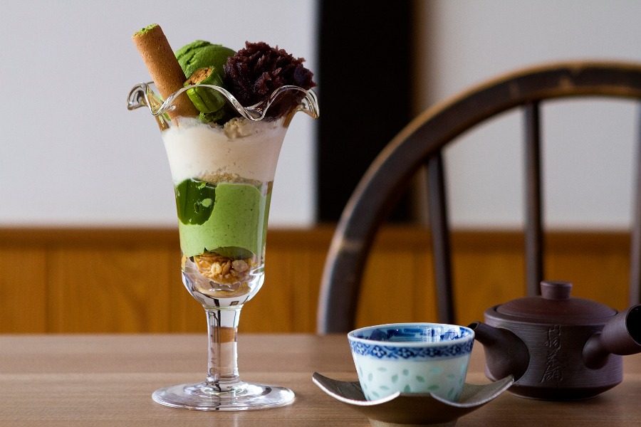 老舗お茶屋が作る抹茶パフェを堪能できます